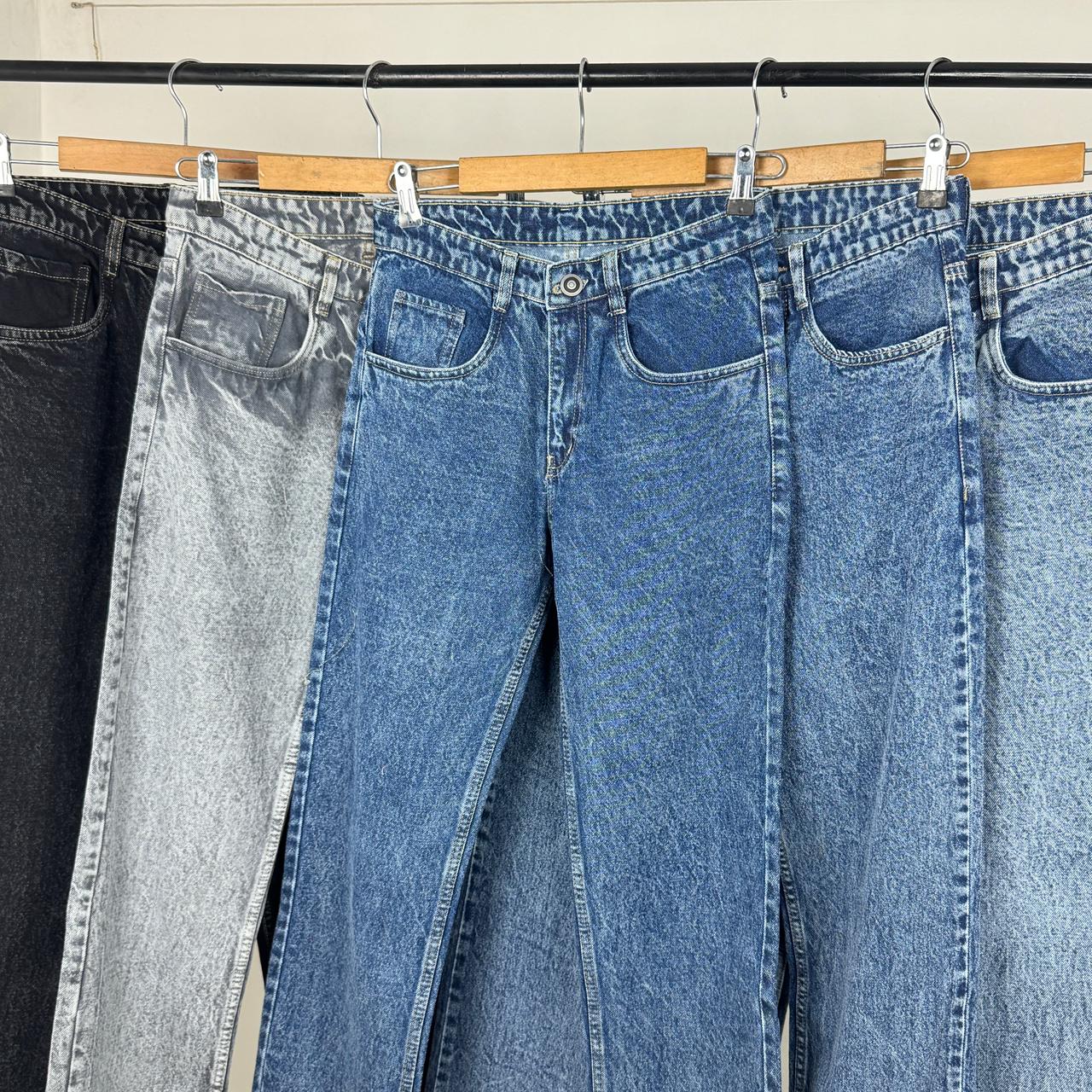 Men’s Straight Fit Jeans – 14 oz Arvind Mill Denim Hover